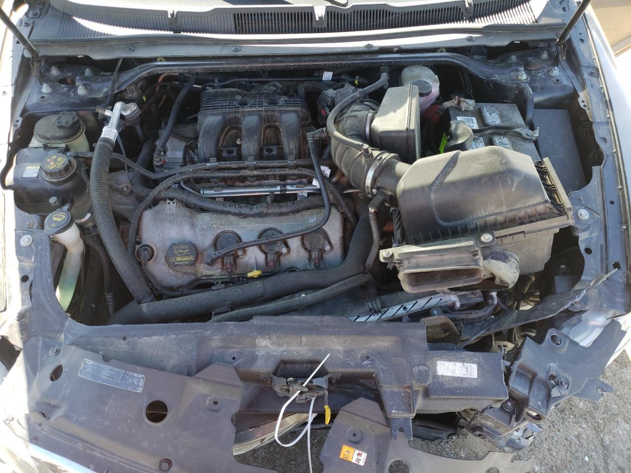 Photo 7 from auction – 2011 FORD TAURUS SE with VIN 1FAHP2DW8BG181129