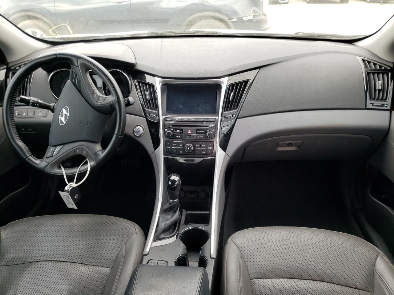 Photo 9 from auction – 2014 HYUNDAI SONATA SE with VIN 5NPEC4AC1EH887258