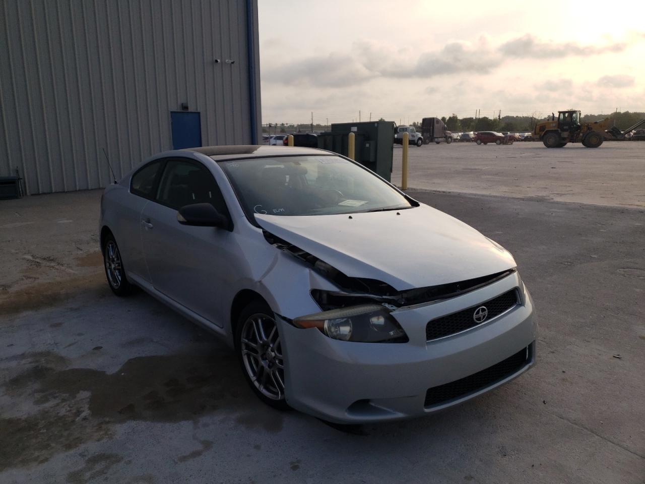 Photo 1 from auction – 2005 TOYOTA SCION TC with VIN JTKDE167X50050255