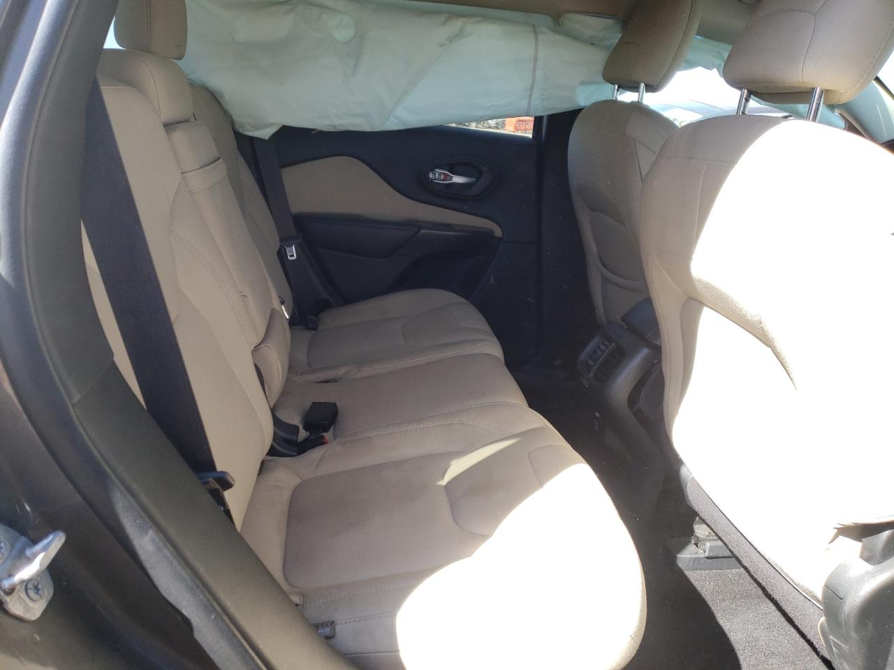 Photo 6 from auction – 2015 JEEP CHEROKEE L with VIN 1C4PJMCS4FW512883