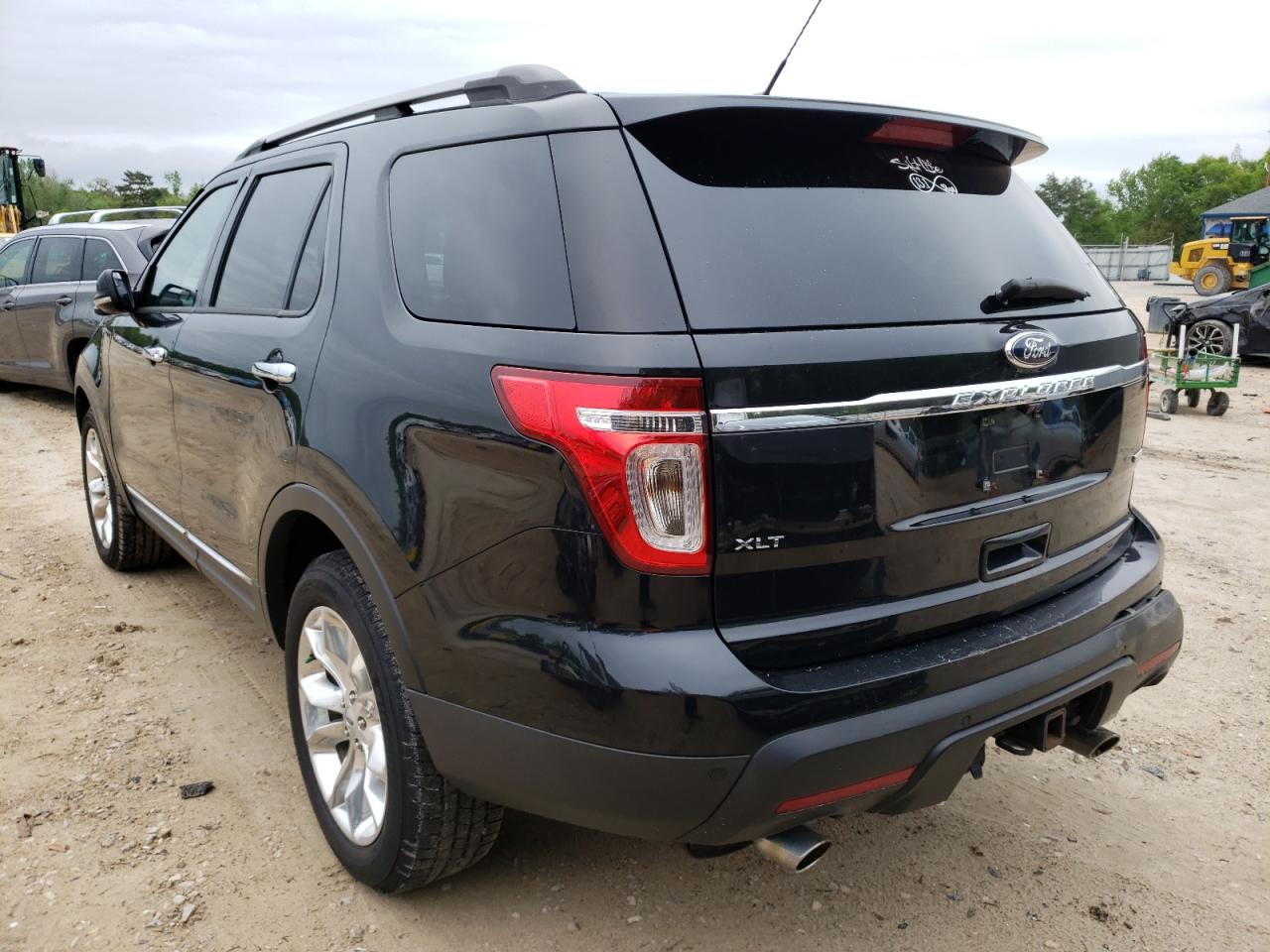 Photo 3 from auction – 2013 FORD EXPLORER X with VIN 1FM5K8D84DGA97873
