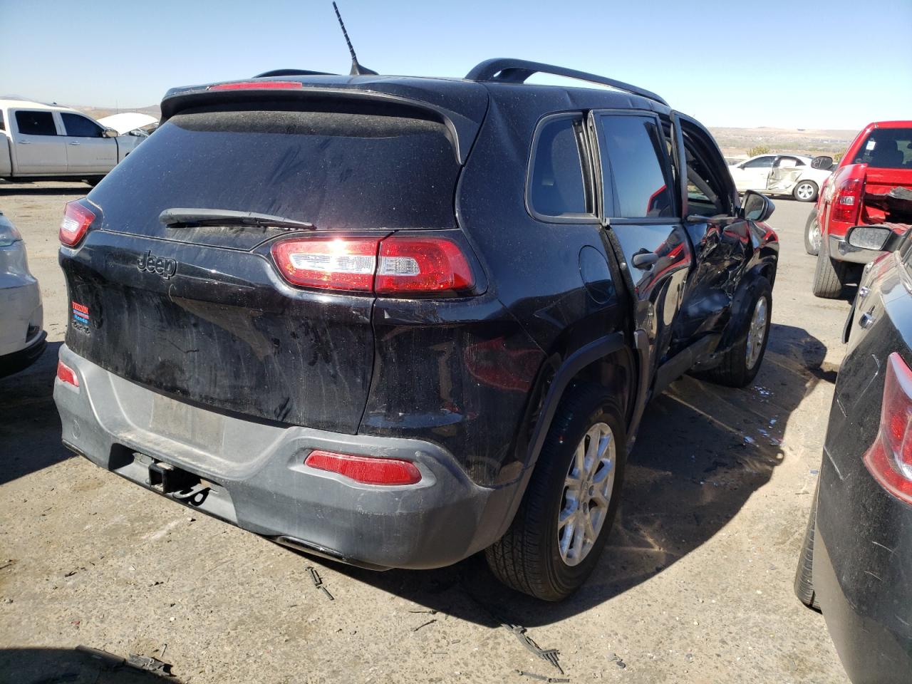 Photo 4 from auction – 2017 JEEP CHEROKEE S with VIN 1C4PJMAB9HW588363
