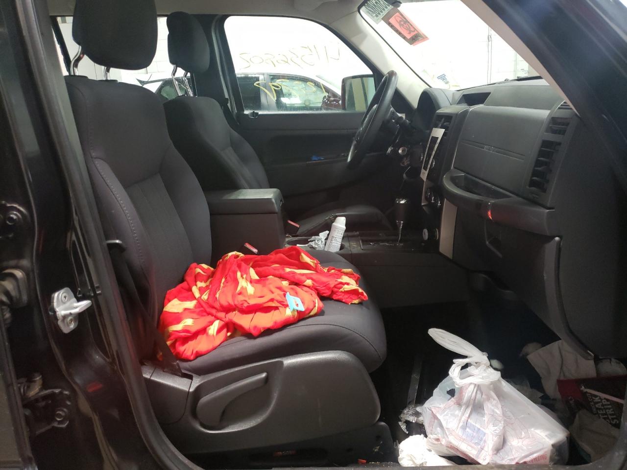 Photo 5 from auction – 2012 JEEP LIBERTY SP with VIN 1C4PJLAK6CW157434