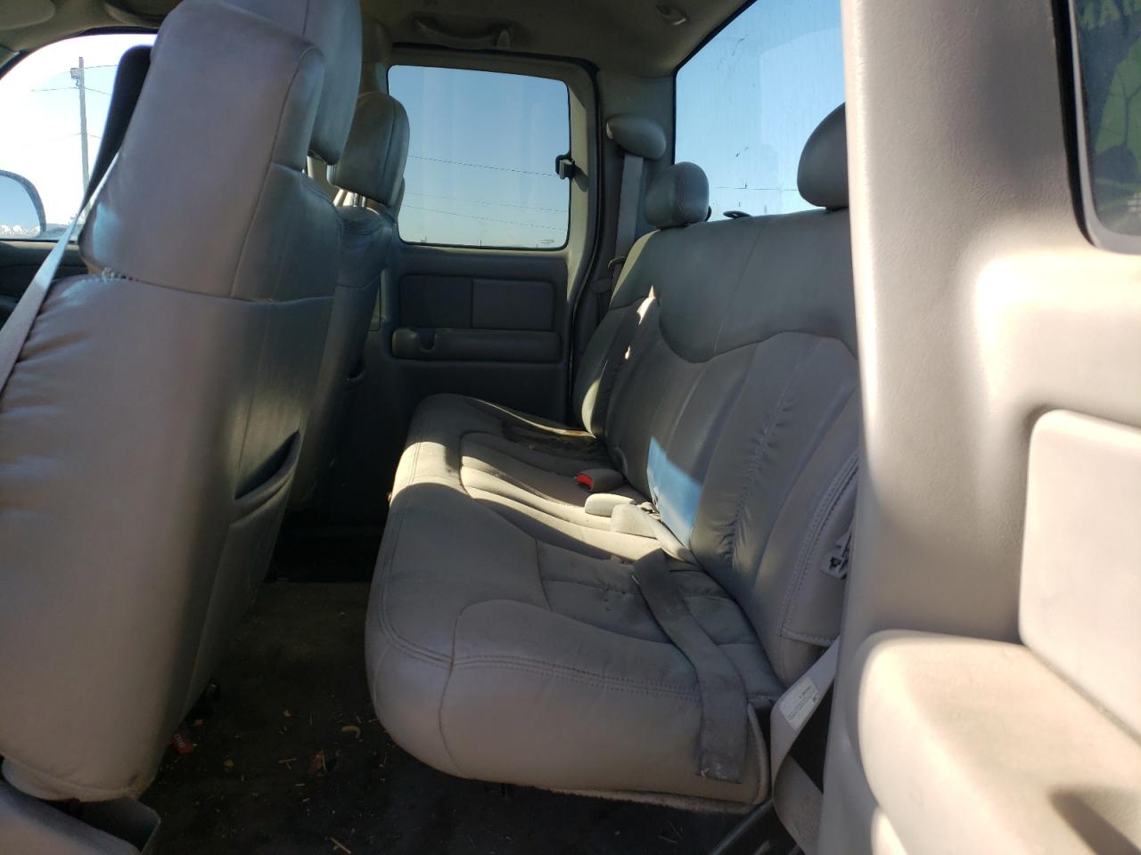 Photo 6 from auction – 2001 CHEVROLET SILVERADO with VIN 1GCHK29G61E276700