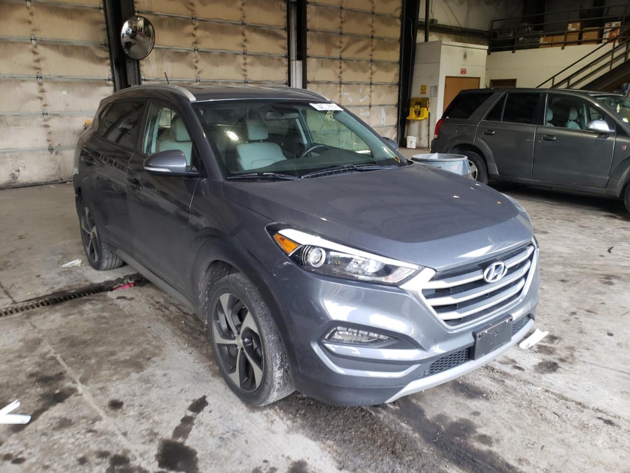 HYUNDAI TUCSON LIM 2017 with VIN KM8J3CA25HU427431 - Photo from auction