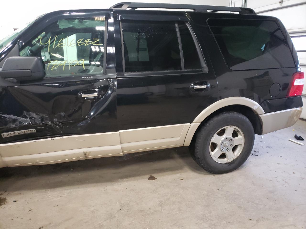 Photo 9 from auction – 2007 FORD EXPEDITION with VIN 1FMFU18577LA52167