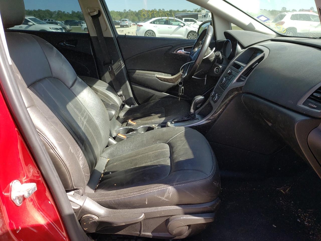 Photo 5 from auction – 2016 BUICK VERANO with VIN 1G4PS5SK0G4174914