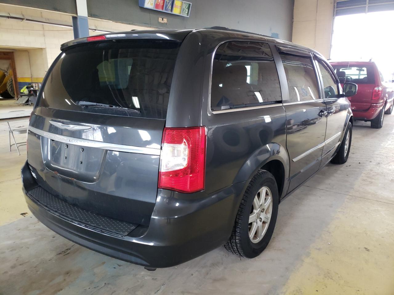 Photo 4 from auction – 2011 CHRYSLER TOWN & COU with VIN 2A4RR5DG8BR701728