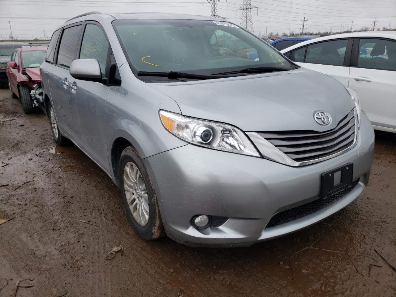 TOYOTA SIENNA XLE 2017 with VIN 5TDYZ3DC4HS772024 - Photo from auction