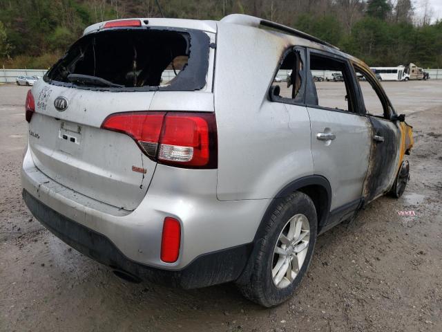 Photo 4 from auction – 2014 KIA SORENTO LX with VIN 5XYKTCA69EG443673