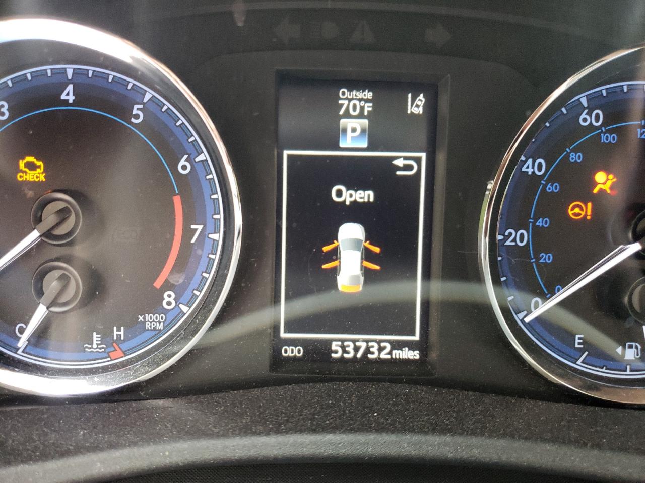 Photo 8 from auction – 2018 TOYOTA COROLLA L with VIN 2T1BURHE0JC017292