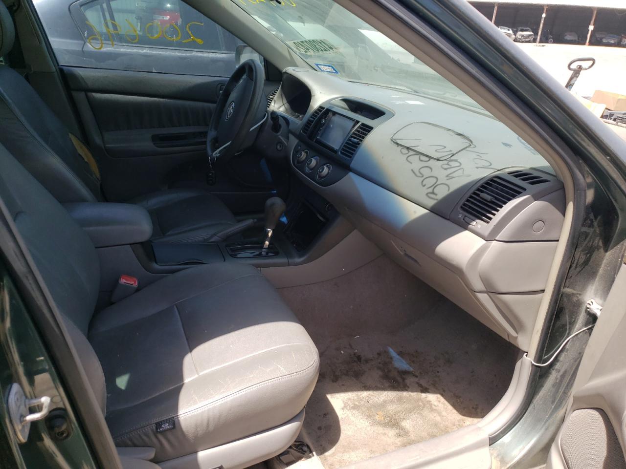 Photo 5 from auction – 2005 TOYOTA CAMRY LE with VIN 4T1BE32K75U004259