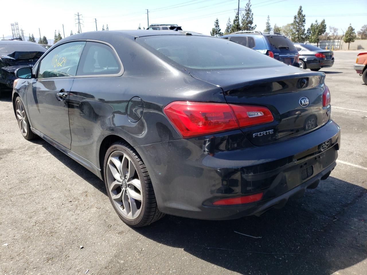 Photo 3 from auction – 2016 KIA FORTE SX with VIN KNAFZ6A34G5605323