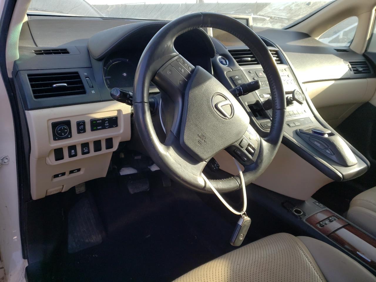 Photo 9 from auction – 2010 LEXUS HS 250H with VIN JTHBB1BAXA2022400