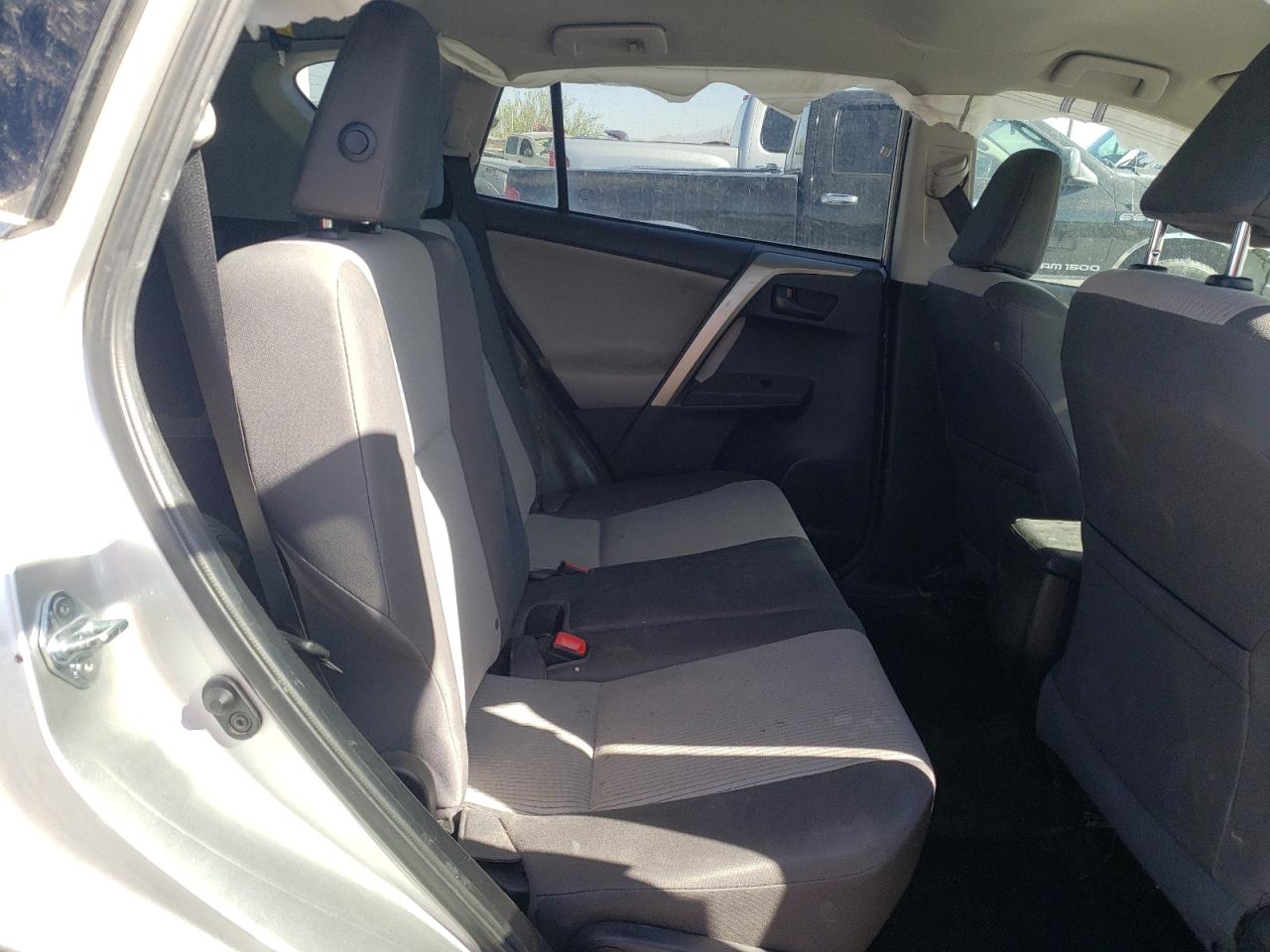 Photo 6 from auction – 2014 TOYOTA RAV4 LE with VIN 2T3ZFREVXEW116694
