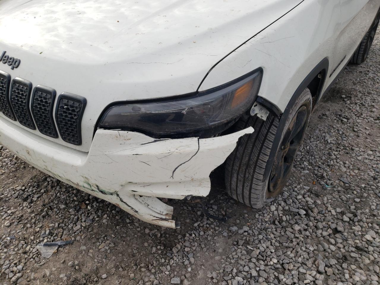Photo 9 from auction – 2019 JEEP CHEROKEE L with VIN 1C4PJLLB0KD338763