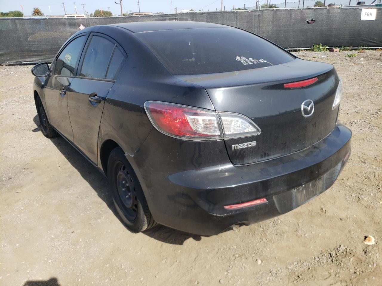Photo 3 from auction – 2013 MAZDA 3 I with VIN JM1BL1TG5D1761539