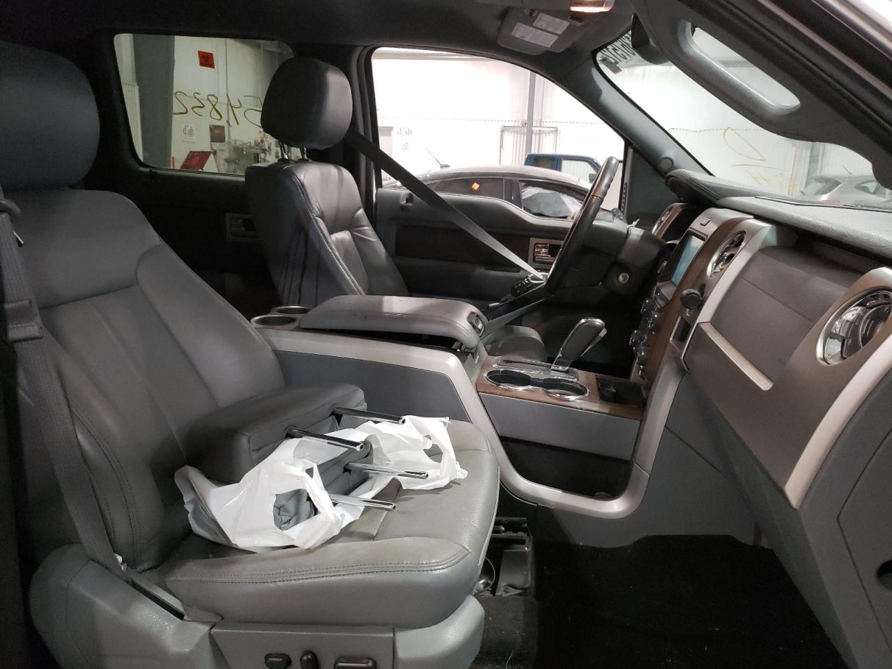 Photo 5 from auction – 2013 FORD F150 SUPER with VIN 1FTFW1EF2DKG28244
