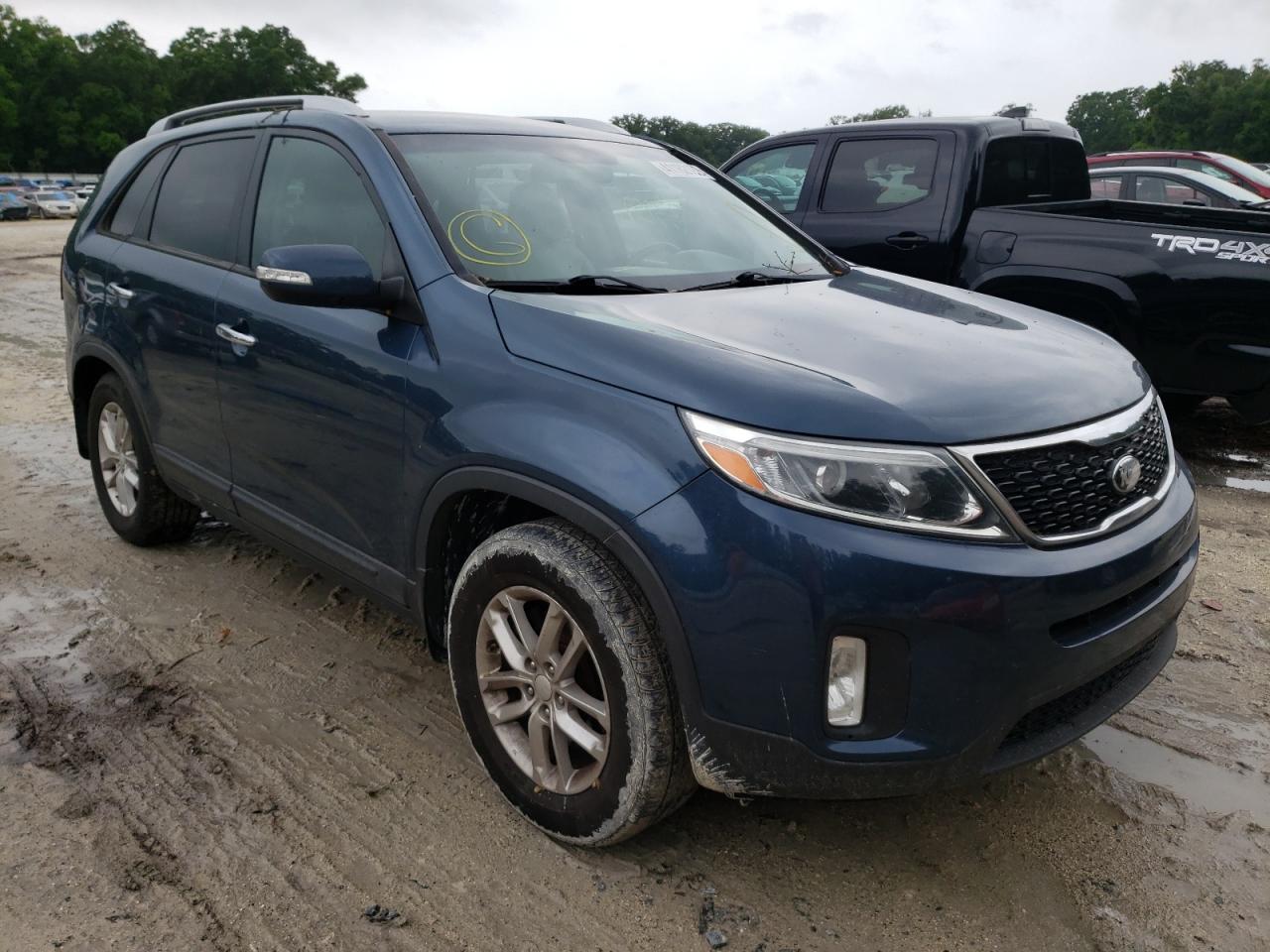 Photo 1 from auction – 2014 KIA SORENTO LX with VIN 5XYKT4A69EG514697