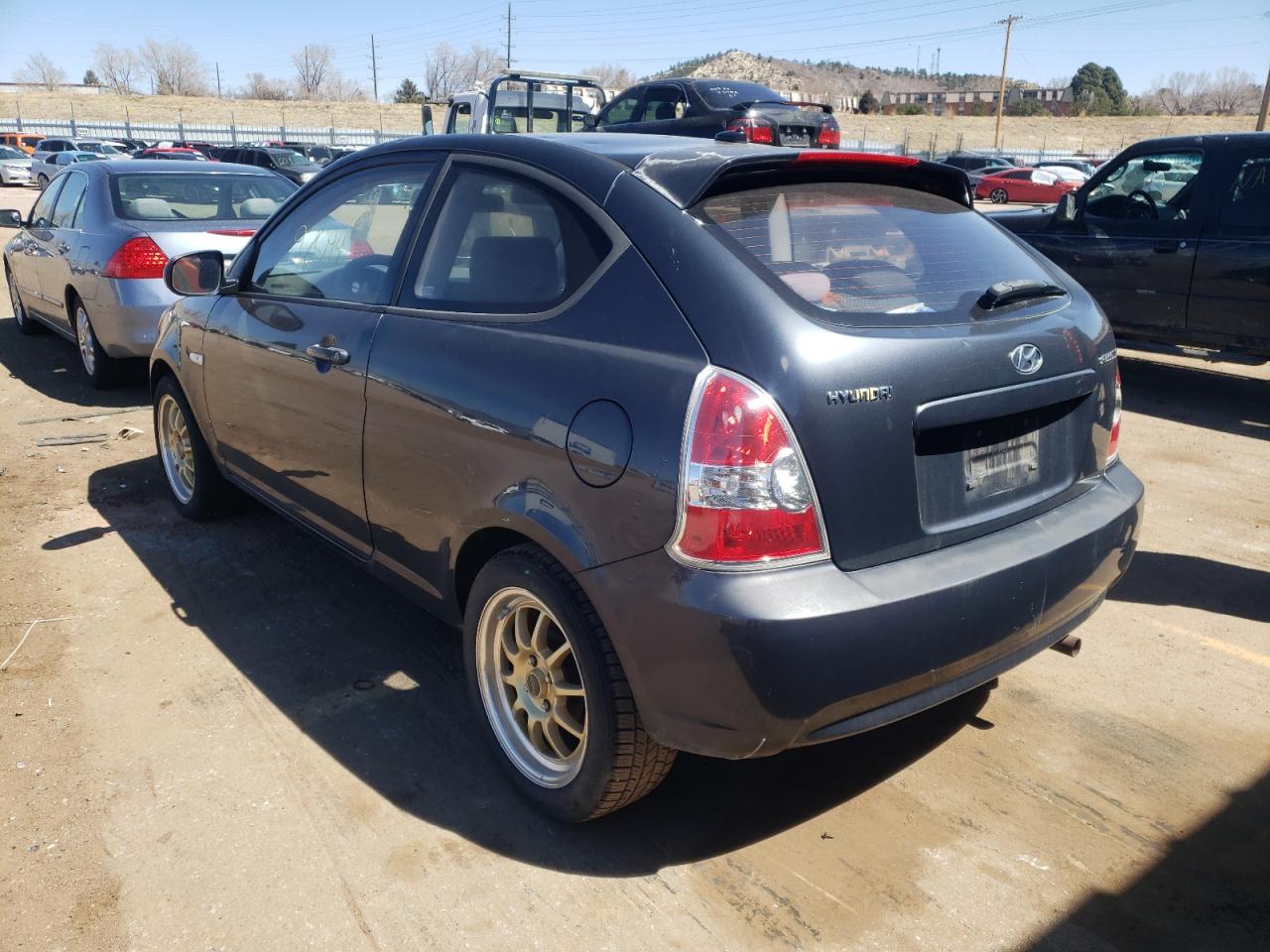 Photo 3 from auction – 2010 HYUNDAI ACCENT BLU with VIN KMHCM3AC2AU162990
