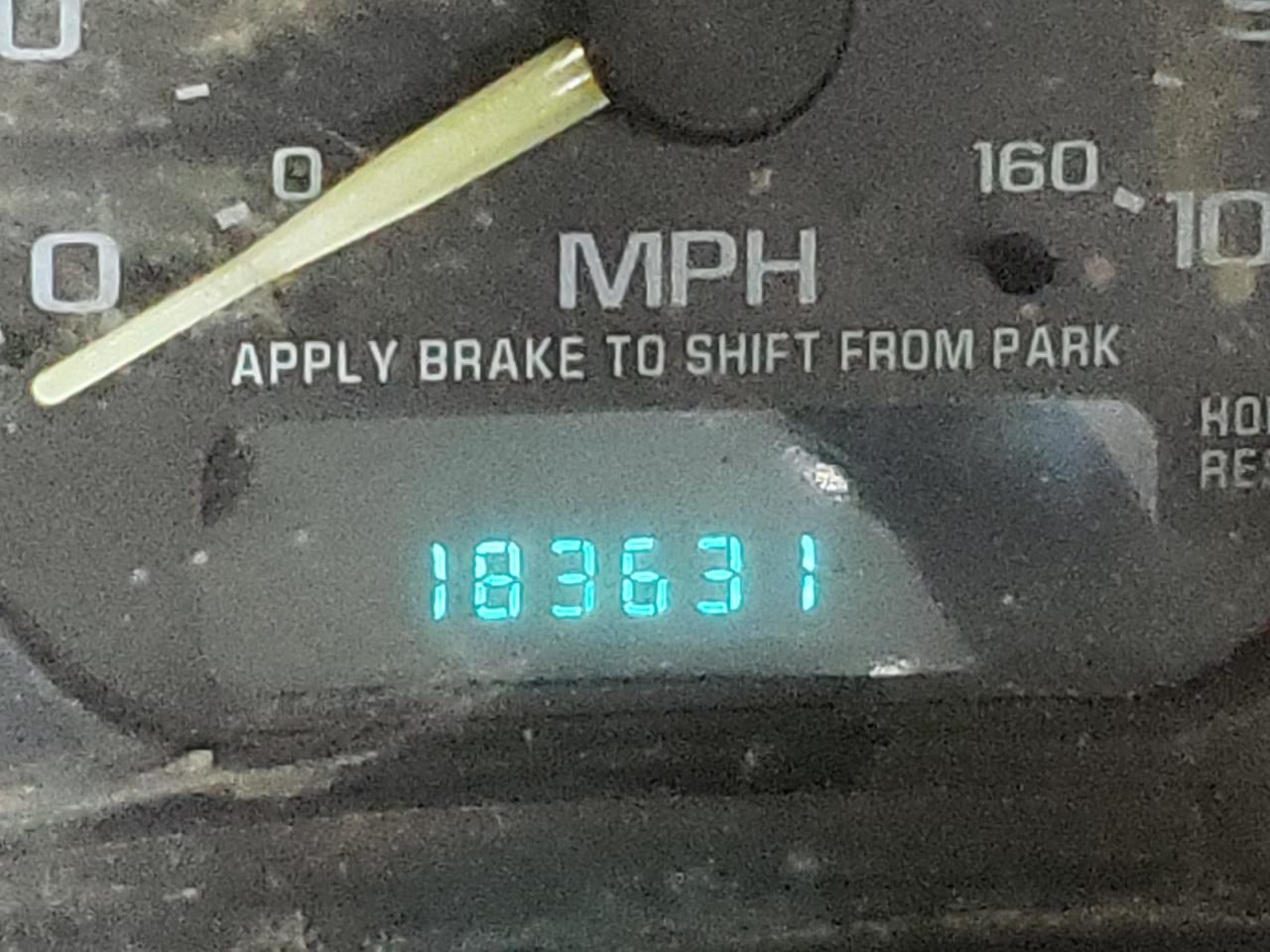 Photo 8 from auction – 2000 CHEVROLET SILVERADO with VIN 1GCEC14T2YE174285