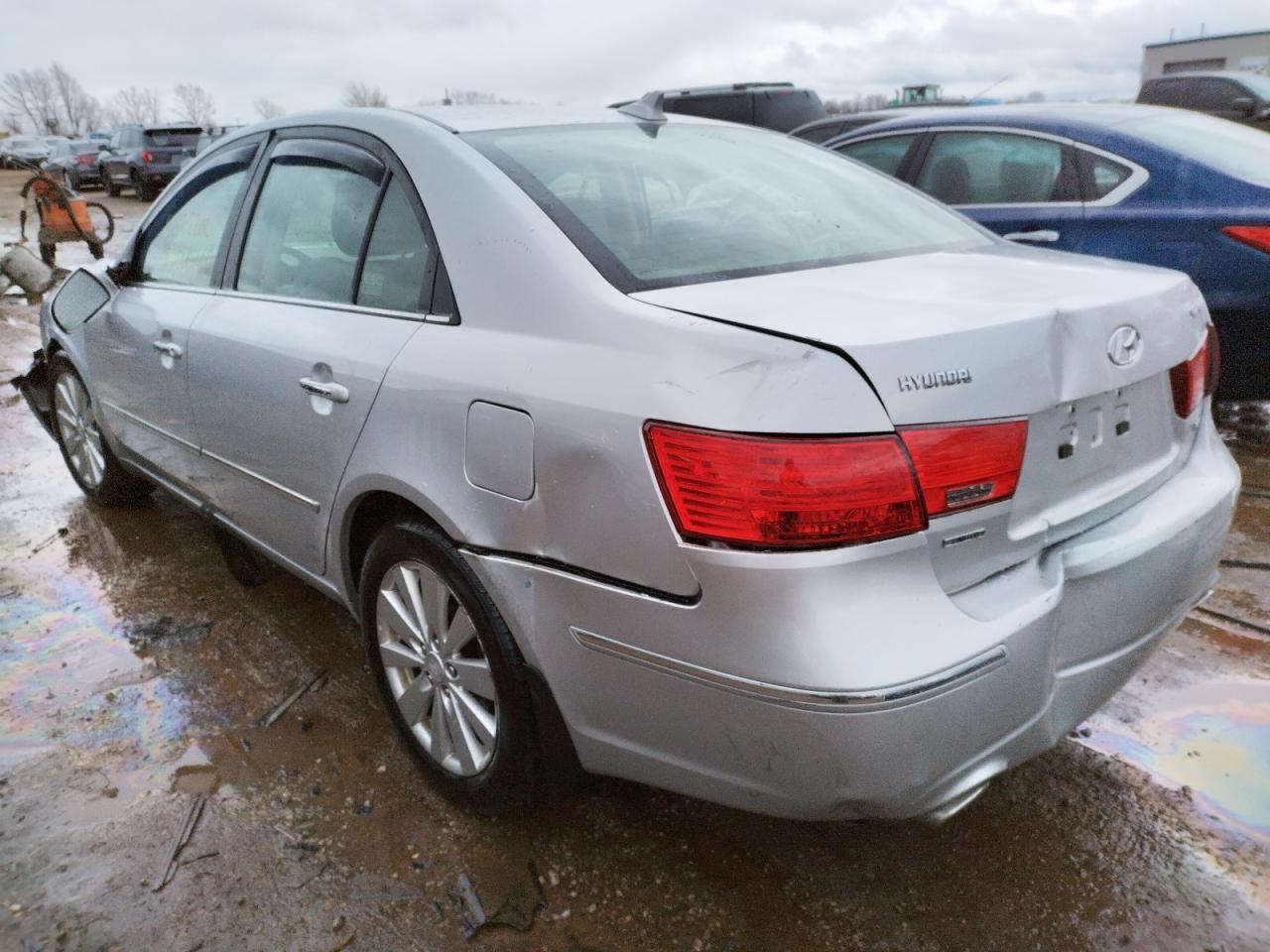 Photo 3 from auction – 2009 HYUNDAI SONATA SE with VIN 5NPEU46F19H536629