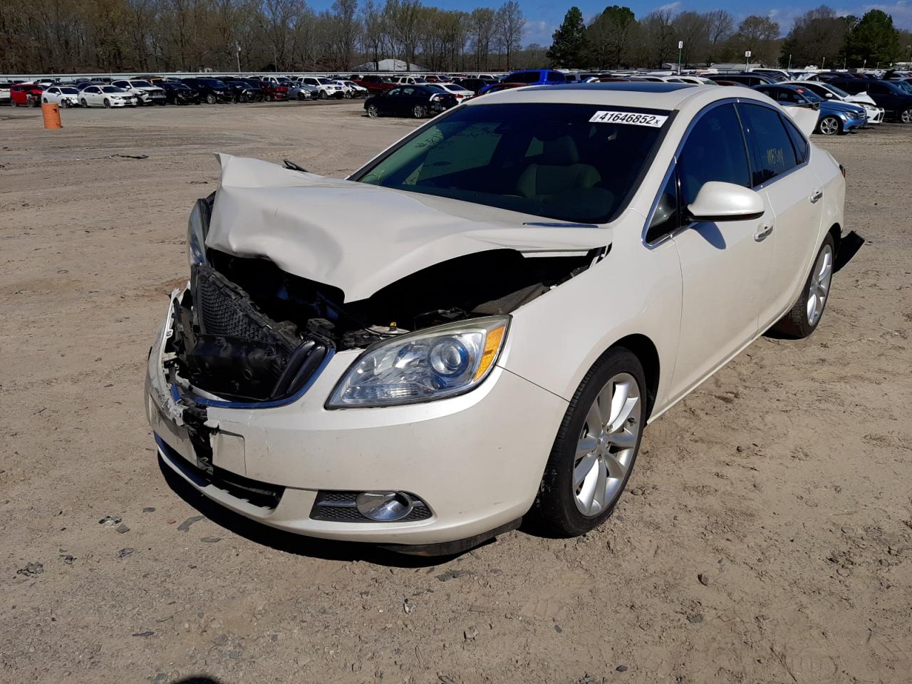 Photo 2 from auction – 2014 BUICK VERANO with VIN 1G4PS5SKXE4205163