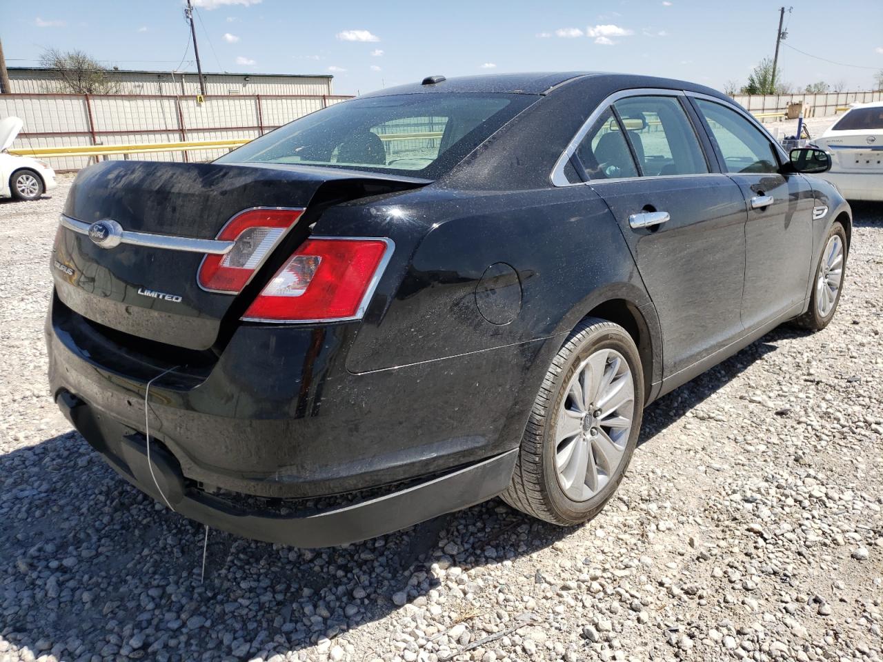 Photo 4 from auction – 2012 FORD TAURUS LIM with VIN 1FAHP2FW8CG122984