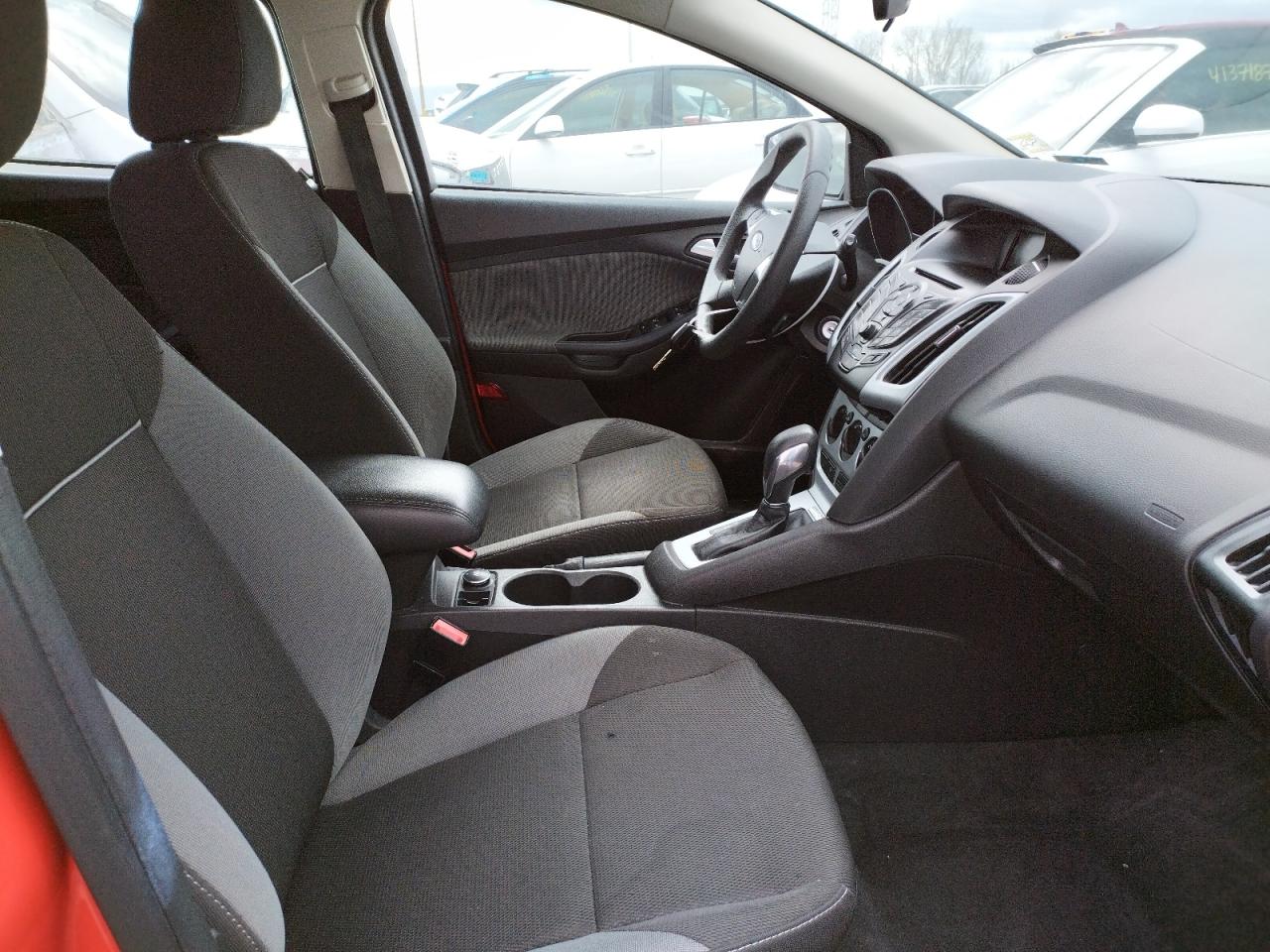 Photo 5 from auction – 2012 FORD FOCUS SE with VIN 1FAHP3K26CL409319