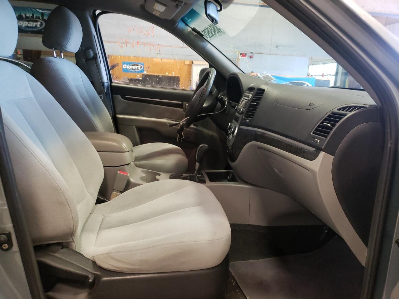 Photo 5 from auction – 2008 HYUNDAI SANTA FE G with VIN 5NMSG73D68H193908