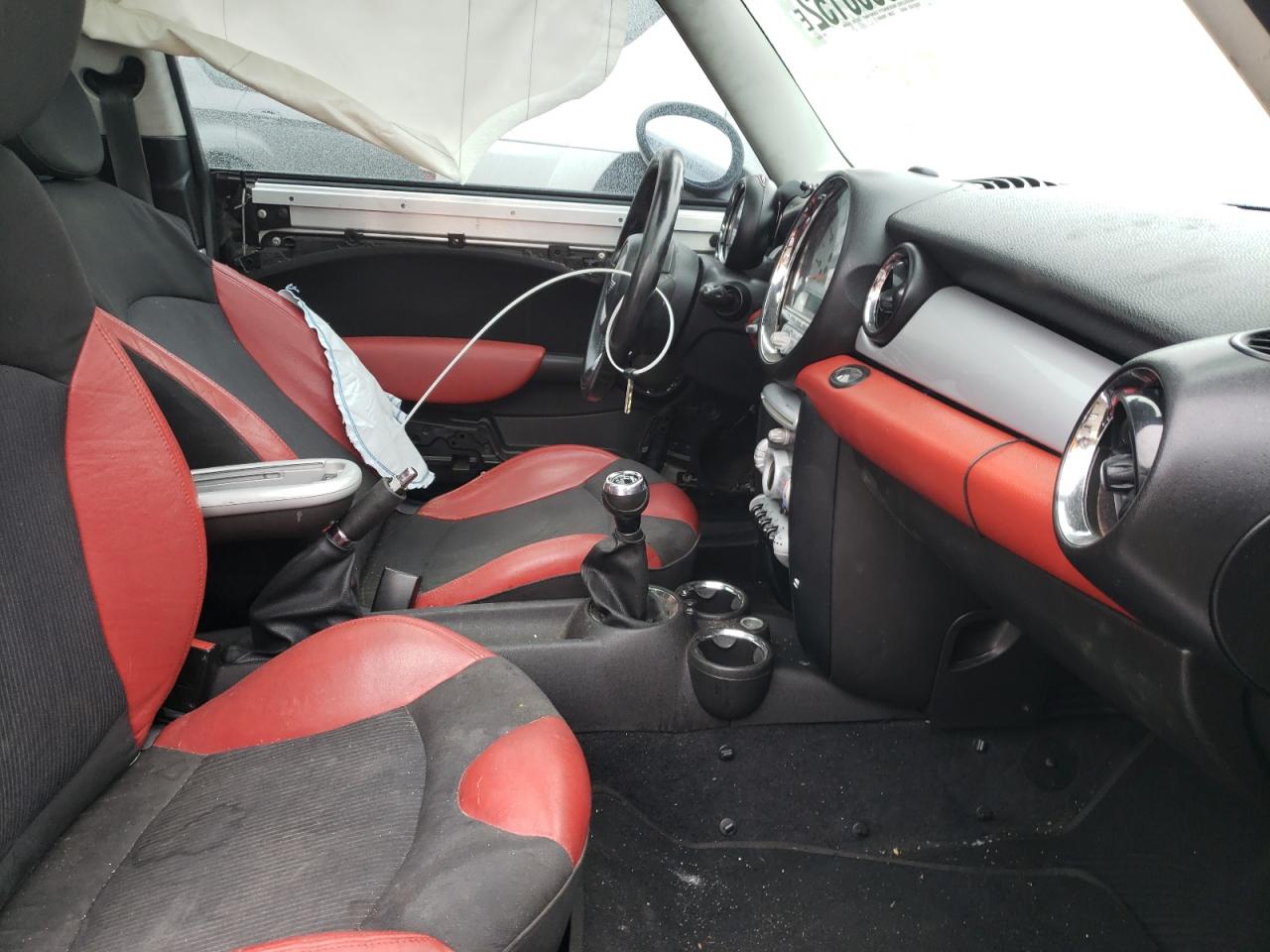 Photo 5 from auction – 2008 MINI COOPER S with VIN WMWMF73528TT93345