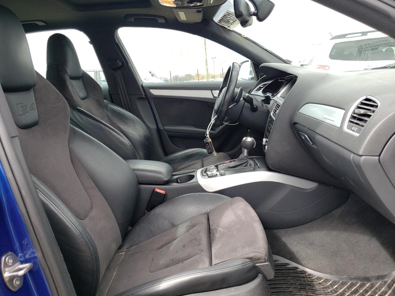 Photo 5 from auction – 2015 AUDI S4 PREMIUM with VIN WAUBGAFL8FA053296