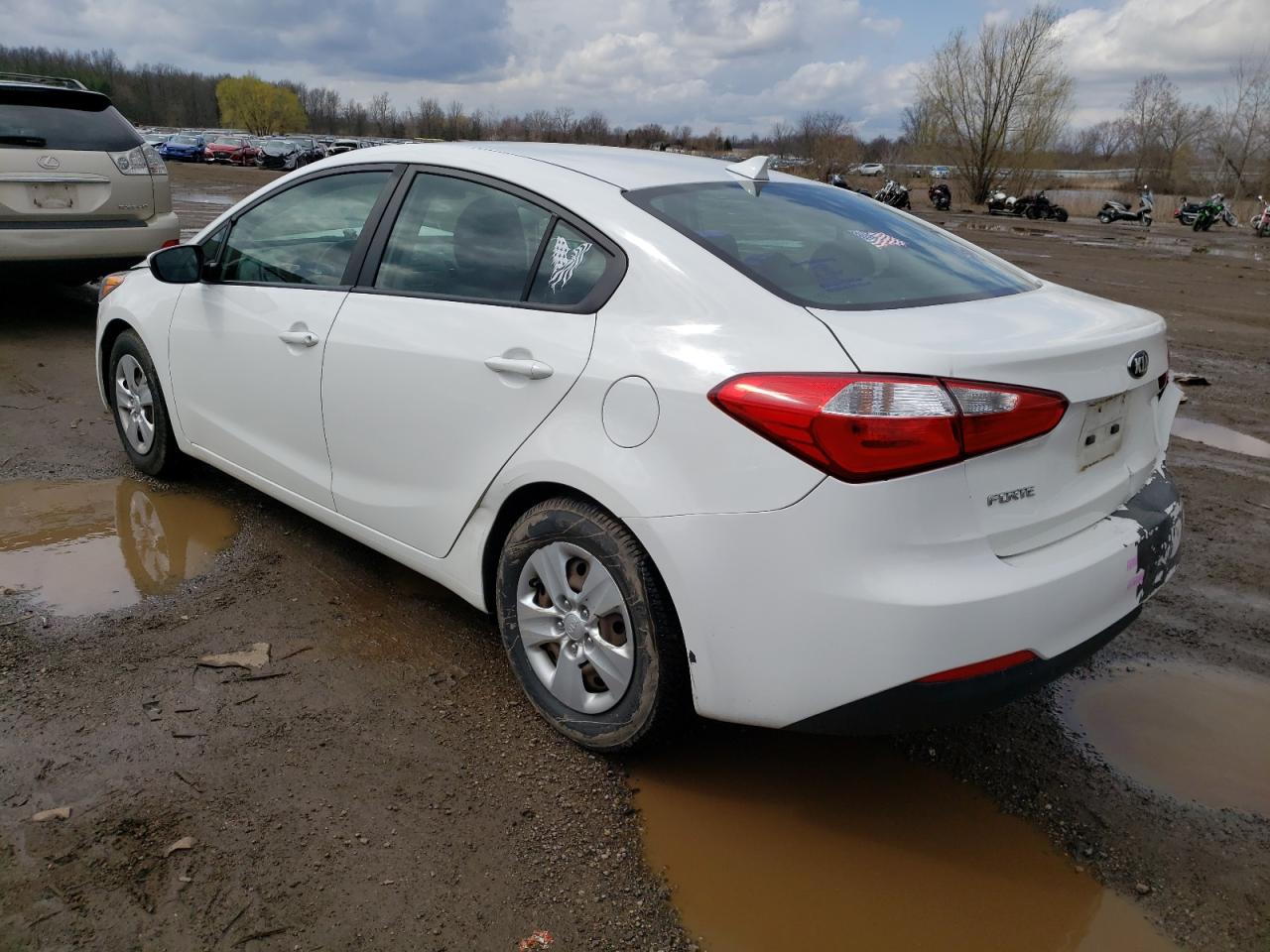 Photo 3 from auction – 2016 KIA FORTE LX with VIN KNAFK4A69G5496196
