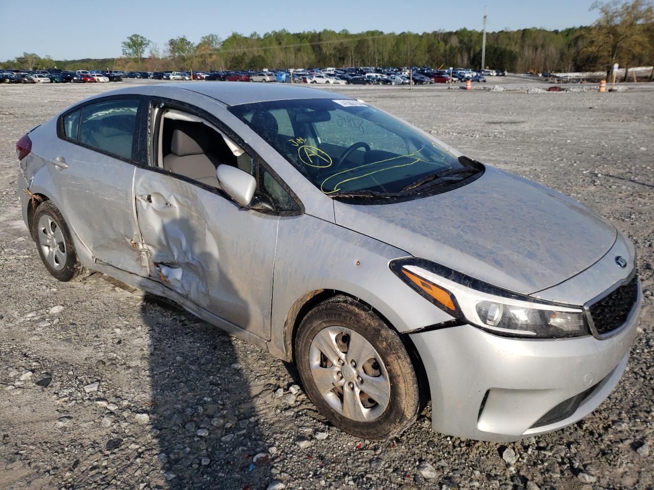 Photo 1 from auction – 2018 KIA FORTE LX with VIN 3KPFK4A75JE221576