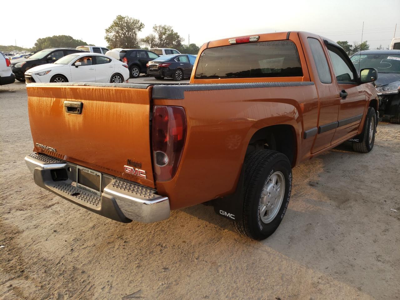 Photo 4 from auction – 2006 GMC CANYON with VIN 1GTCS196068269209