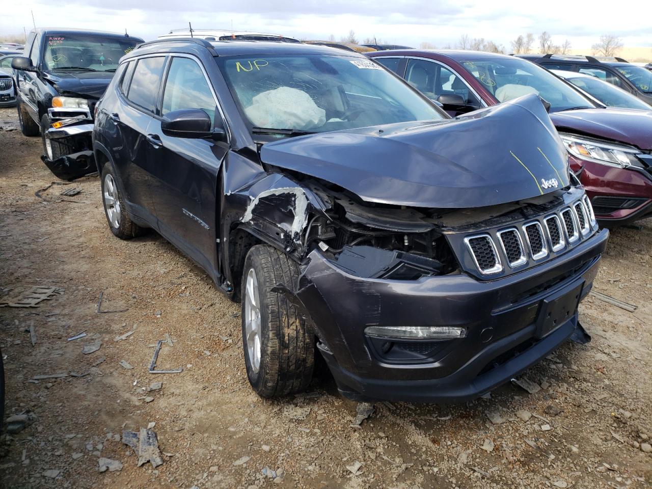 JEEP COMPASS LA 2019 with VIN 3C4NJCBB9KT852078 - Photo from auction
