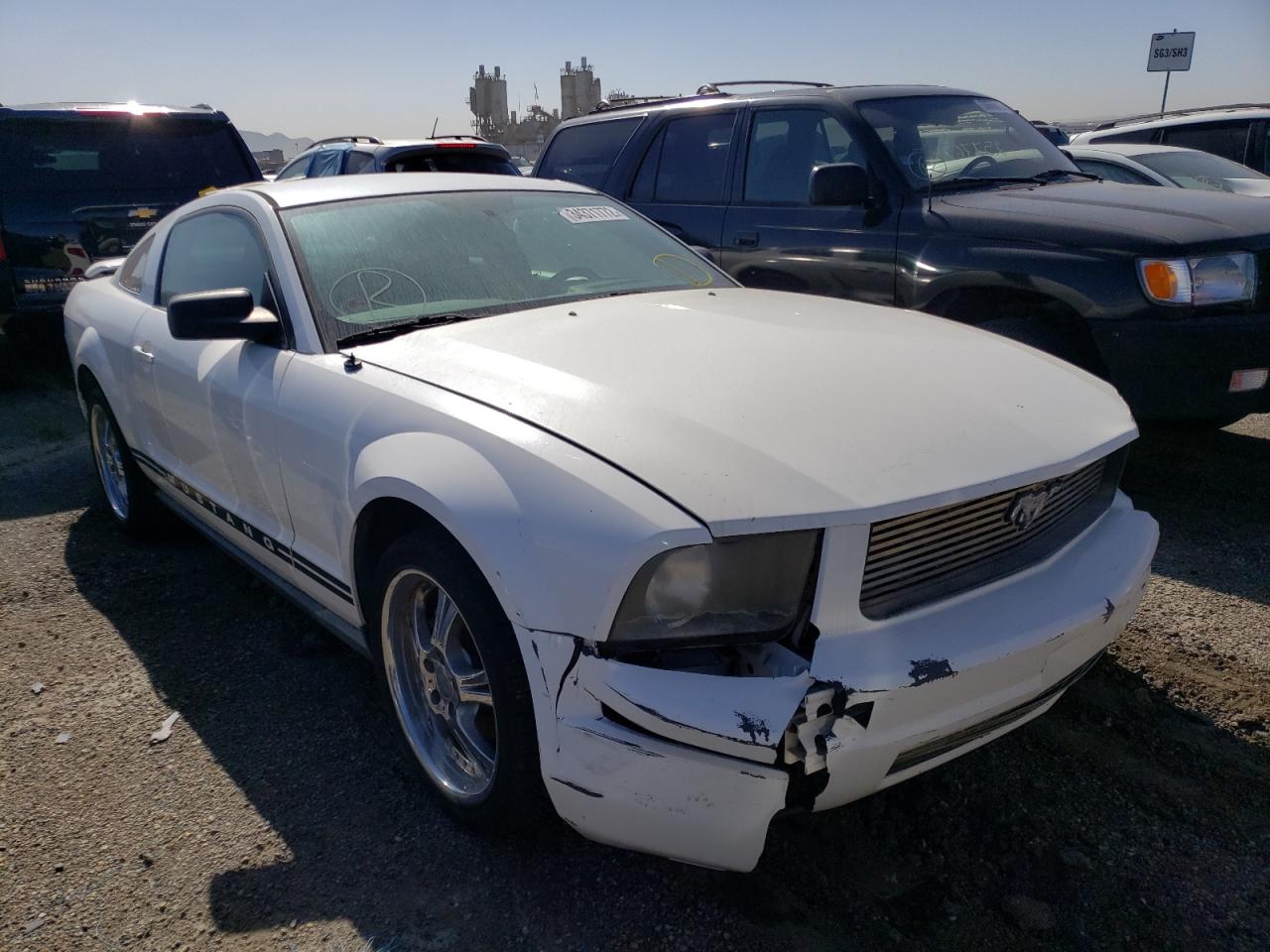 Photo 1 from auction – 2005 FORD MUSTANG with VIN 1ZVFT80N355135914