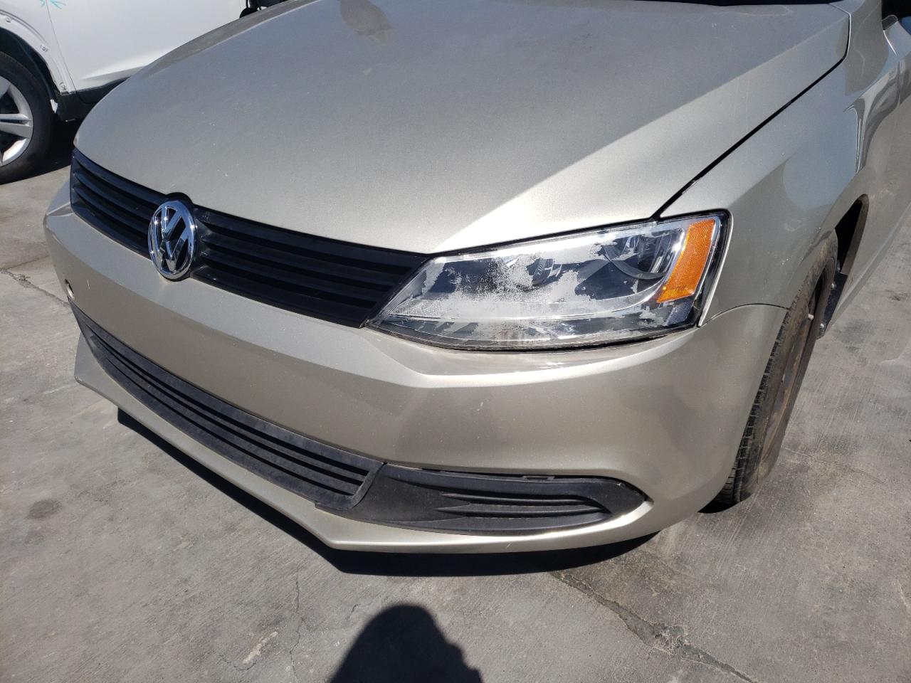 Photo 9 from auction – 2014 VOLKSWAGEN JETTA BASE with VIN 3VW2K7AJ9EM323564