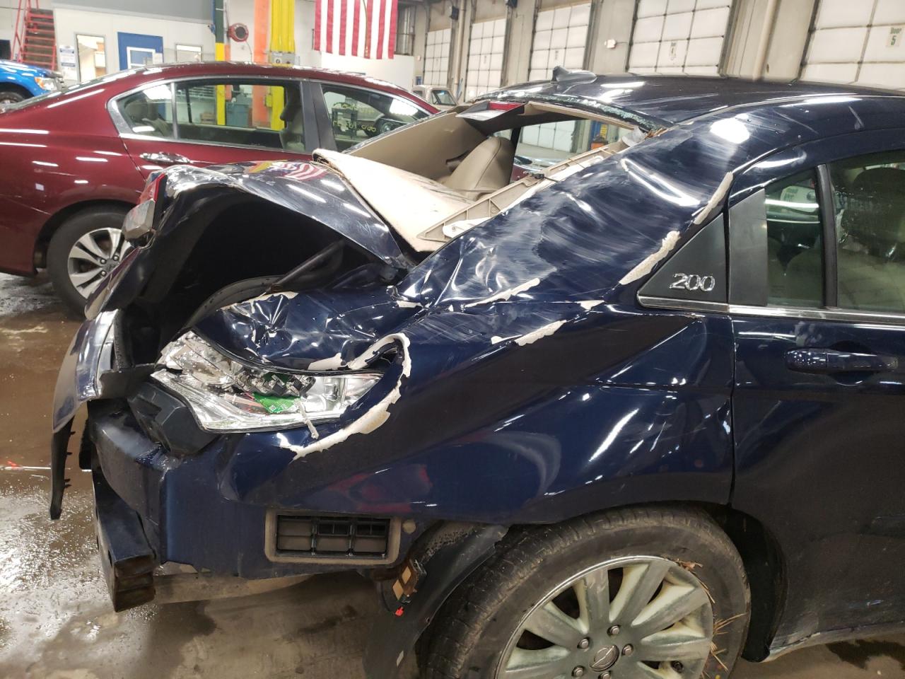 Photo 9 from auction – 2014 CHRYSLER 200 TOURIN with VIN 1C3CCBBB0EN237102