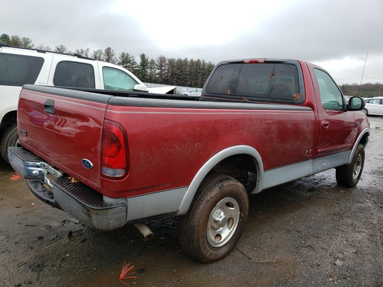 Photo 4 from auction – 1999 FORD F150 with VIN 1FTRF18W9XNC31352