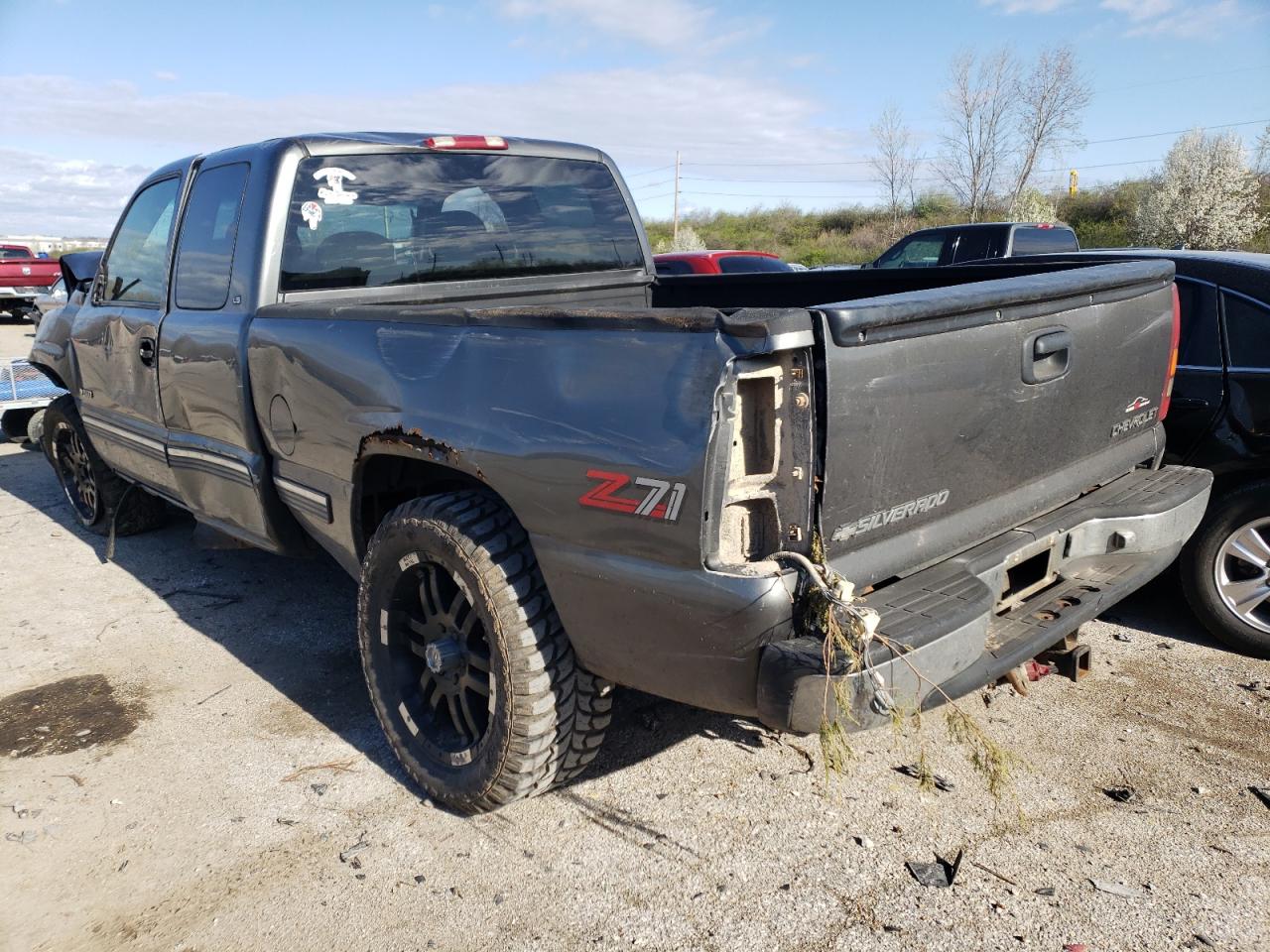 Photo 3 from auction – 2000 CHEVROLET SILVERADO with VIN 1GCEK19T3YE278506