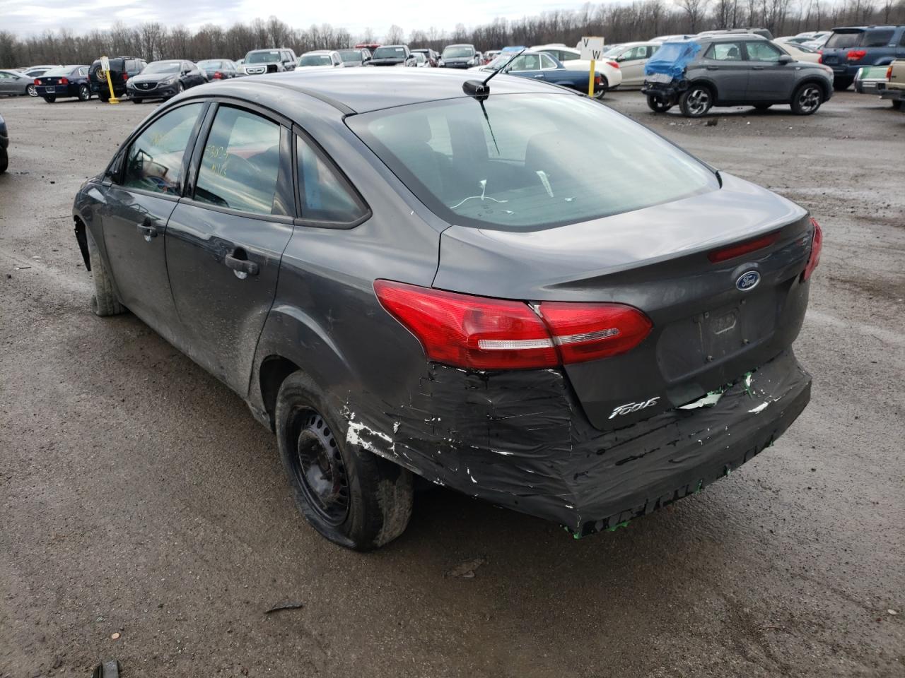 Photo 3 from auction – 2017 FORD FOCUS S with VIN 1FADP3E23HL348173