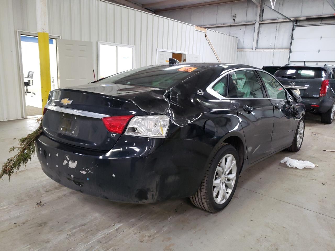 Photo 4 from auction – 2018 CHEVROLET IMPALA LT with VIN 2G1105S38J9127359