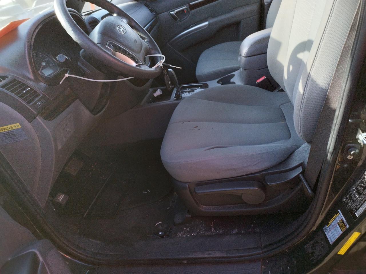 Photo 5 from auction – 2010 HYUNDAI SANTA FE G with VIN 5NMSGDAB9AH365824