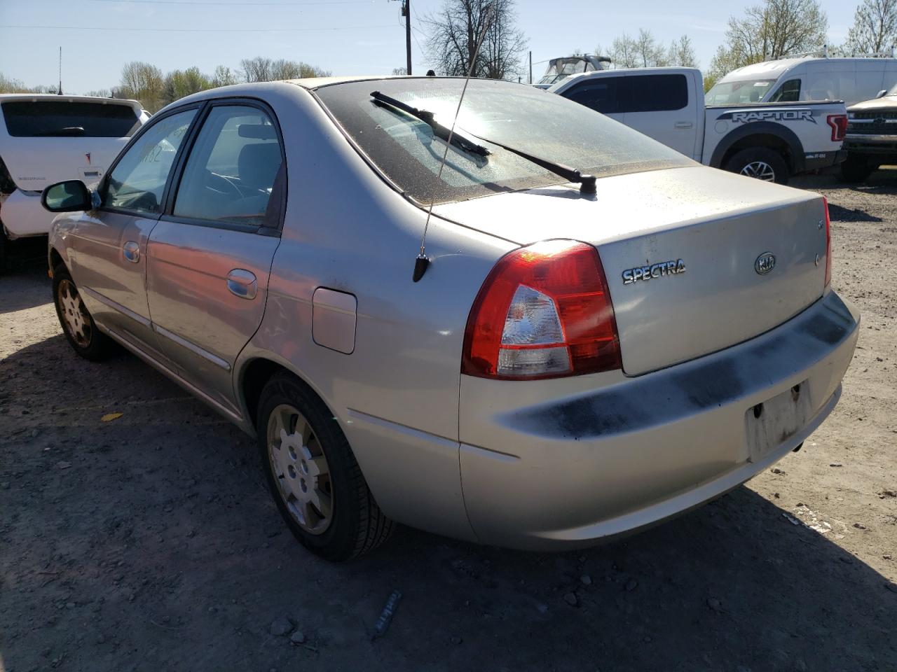 Photo 3 from auction – 2003 KIA SPECTRA GS with VIN KNAFB161535123629