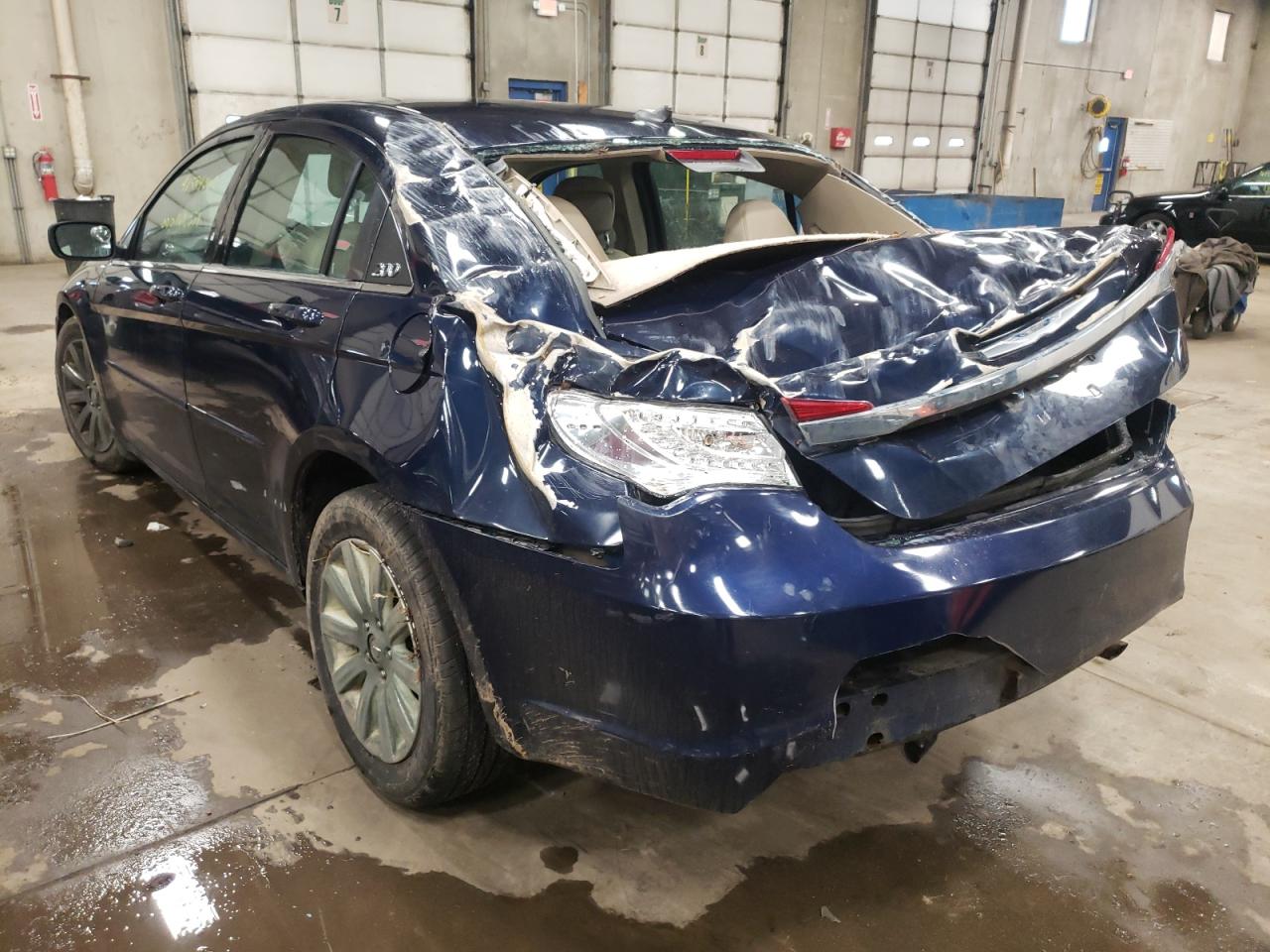 Photo 3 from auction – 2014 CHRYSLER 200 TOURIN with VIN 1C3CCBBB0EN237102