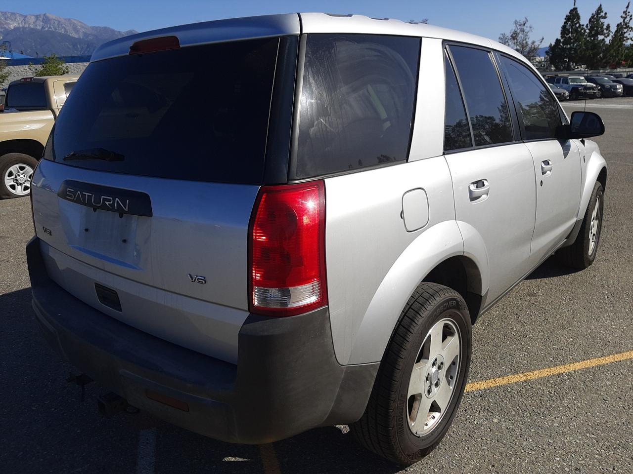 Photo 4 from auction – 2004 SATURN VUE with VIN 5GZCZ53484S897916