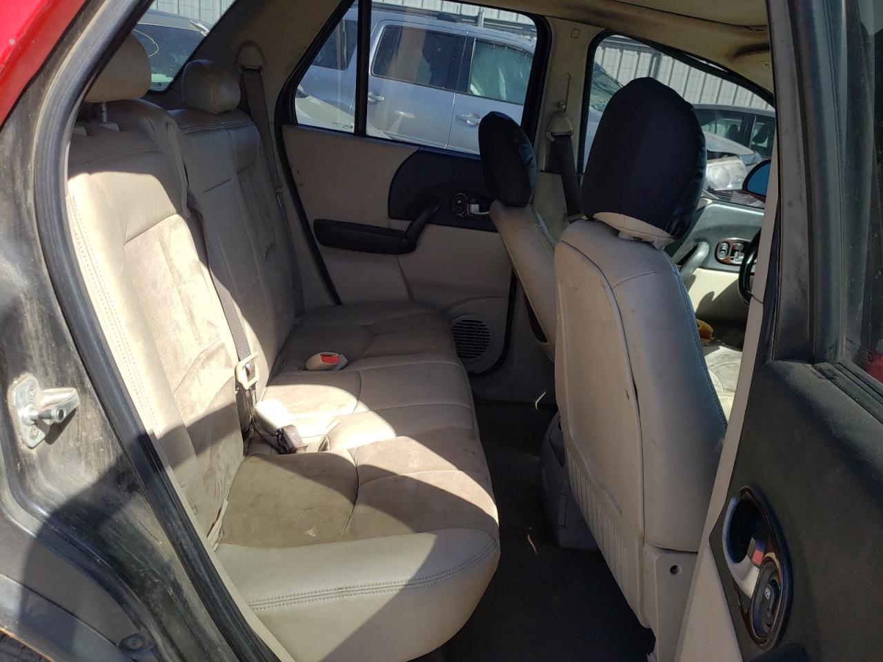 Photo 6 from auction – 2005 SATURN VUE with VIN 5GZCZ53485S804443