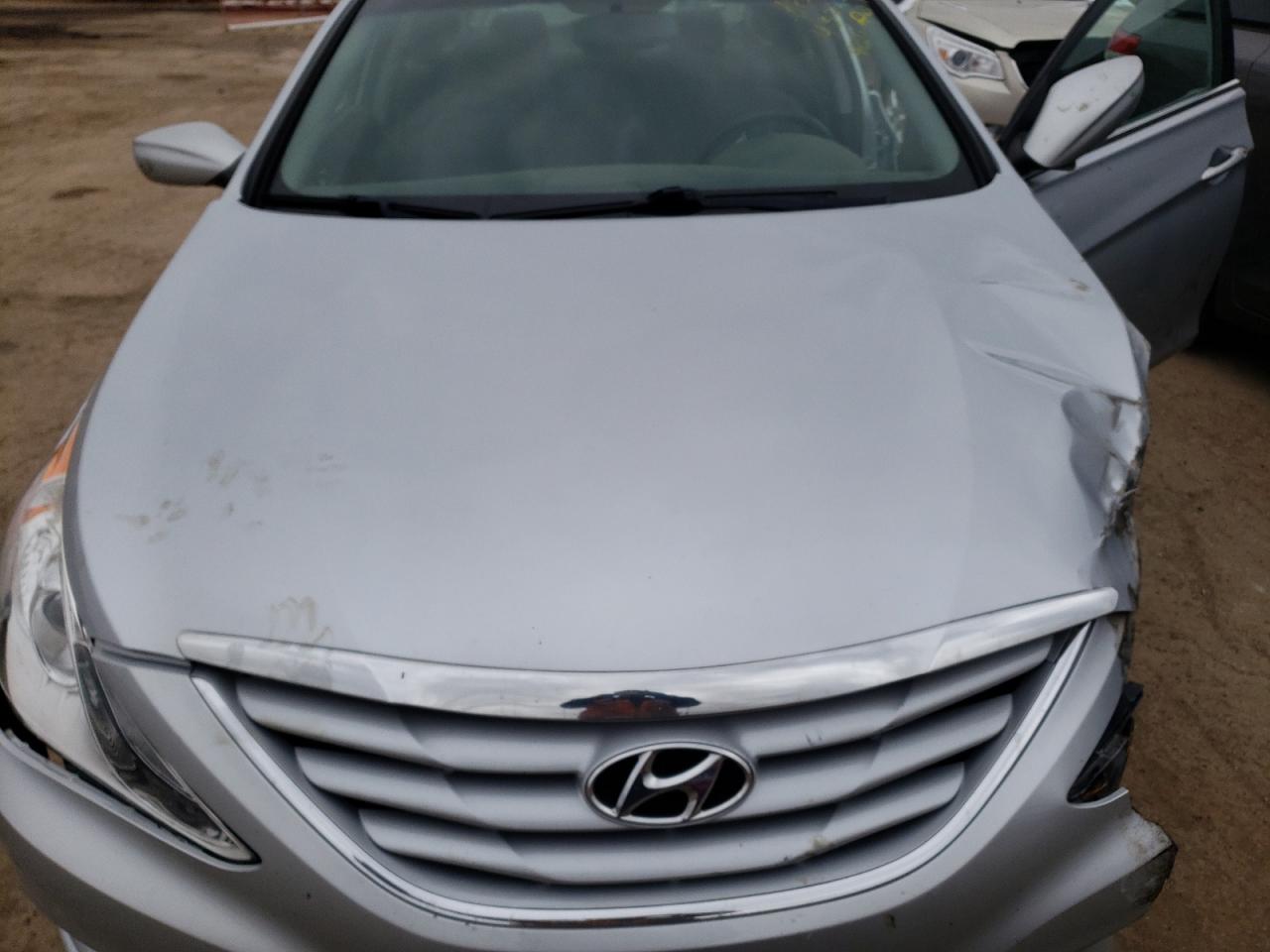 Photo 7 from auction – 2012 HYUNDAI SONATA GLS with VIN 5NPEB4AC0CH424821