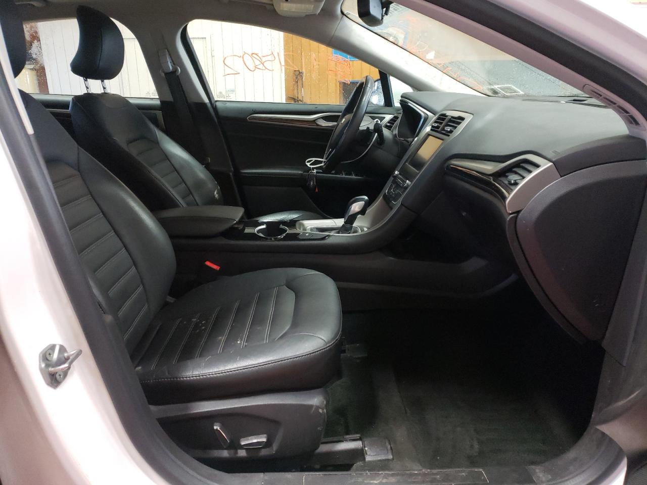 Photo 5 from auction – 2016 FORD FUSION SE with VIN 3FA6P0T90GR191712